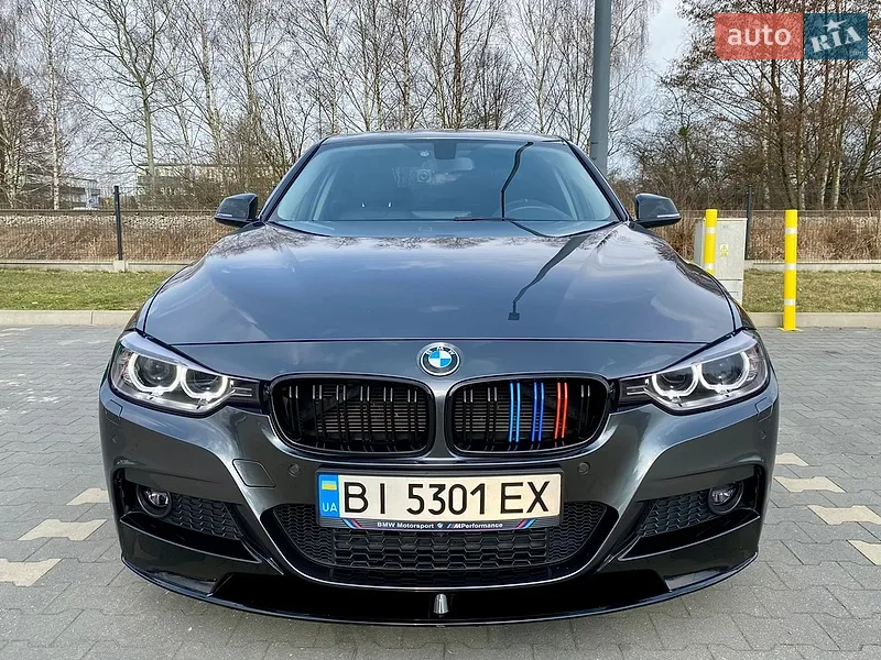 BMW 3 Series 2011 VIN WBAUT31020F063913 фото оголошення 30 з 63
