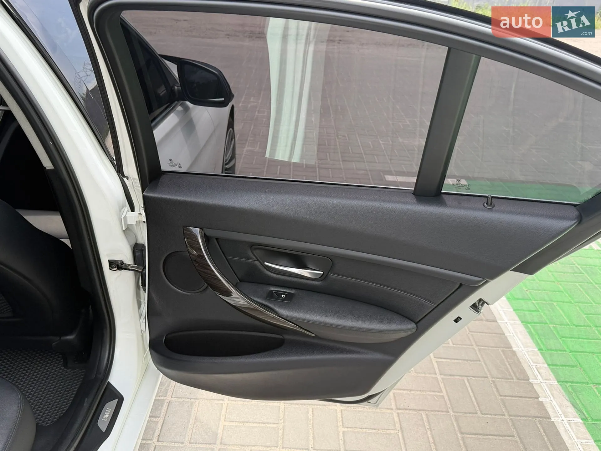 2012 BMW 3er - мініатюра 25