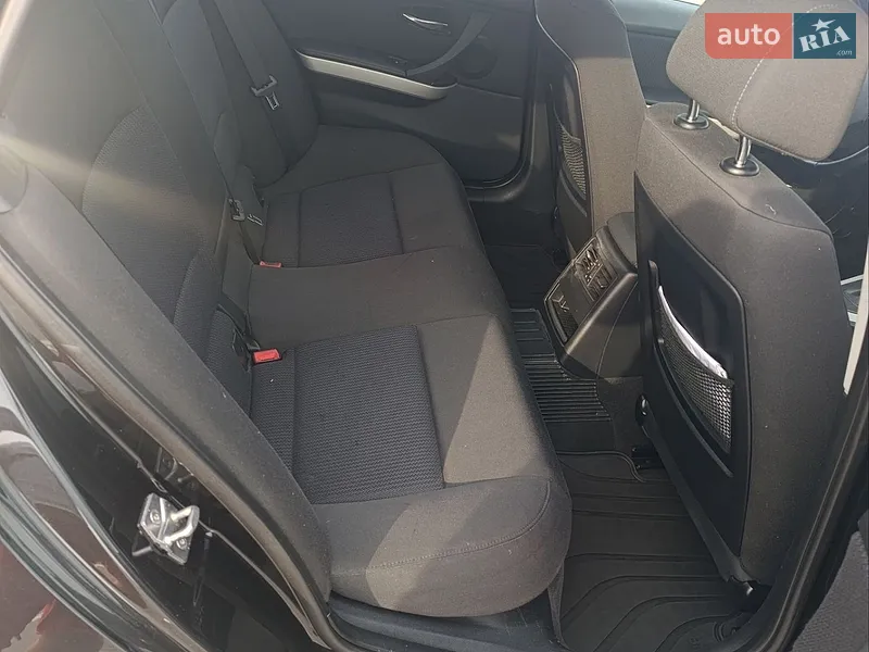 BMW 3 Series 2011 VIN WBAUT31060A864986 фото оголошення 10 з 45
