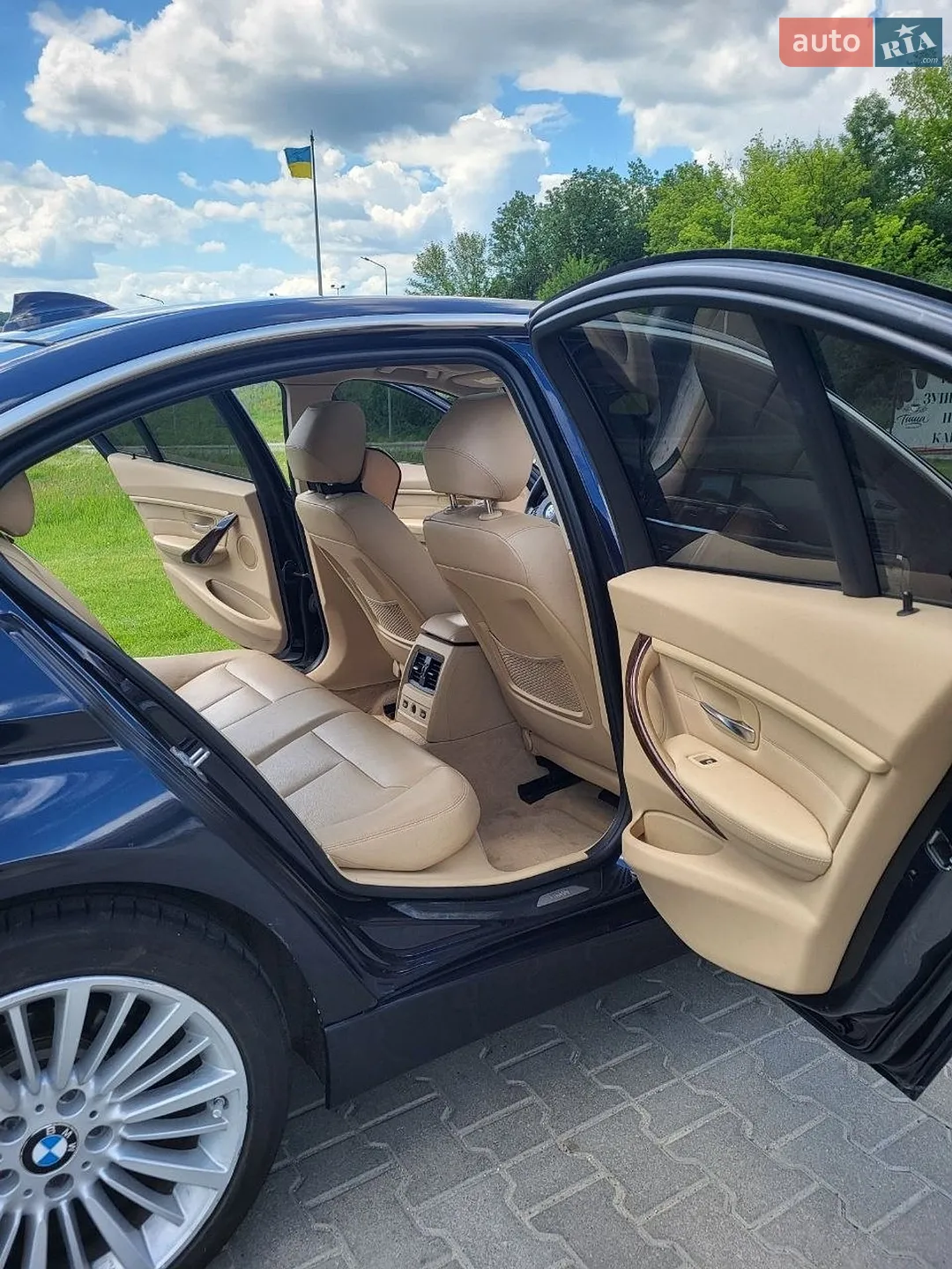2013 BMW 3er - мініатюра 13