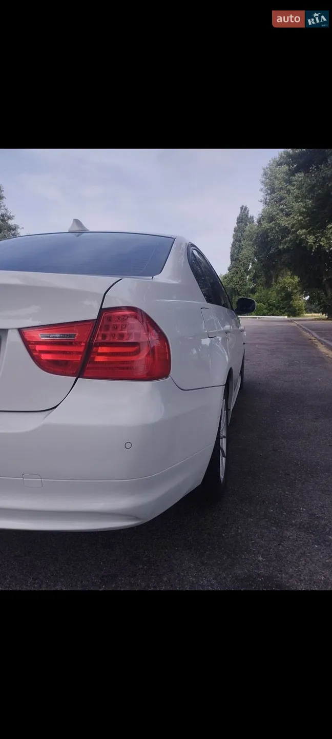 2010 BMW 3er - мініатюра 2