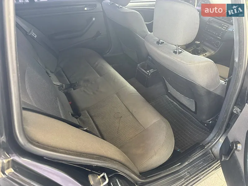 BMW 3 Series 2003 VIN WBAEL71000PK82830 фото оголошення 14 з 56