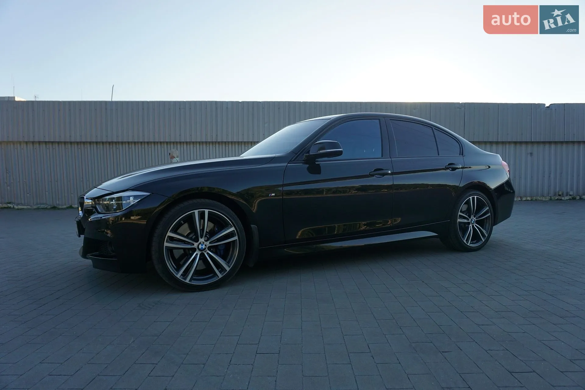 BMW 3 Series 2015 VIN WBA8B71050K385299 фото оголошення 10 з 28