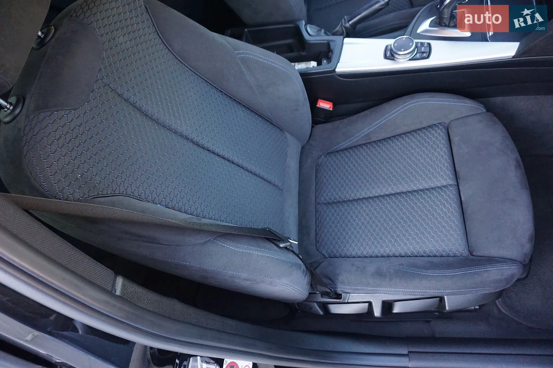 BMW 3 Series 2015 VIN WBA8B71050K385299 фото оголошення 20 з 28