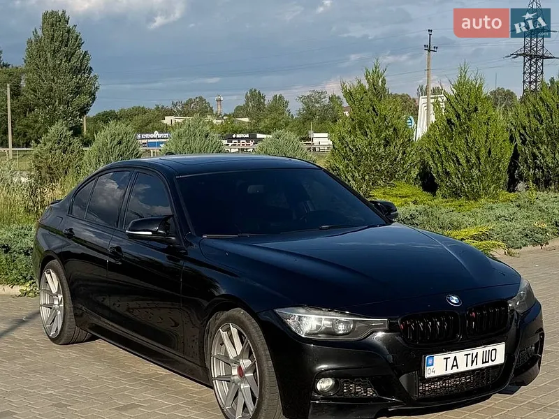 BMW 3 Series 2011 VIN WBAUY11050F040406 фото оголошення 15 з 50