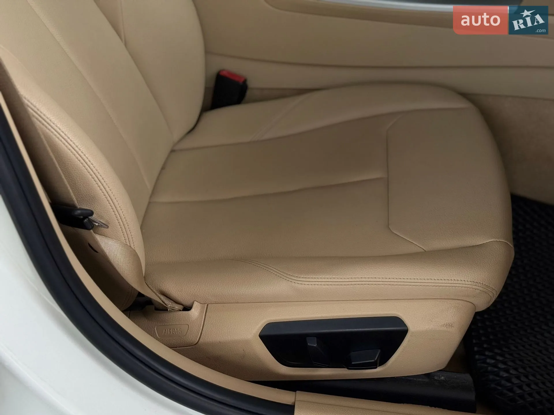 2012 BMW 3er - мініатюра 27