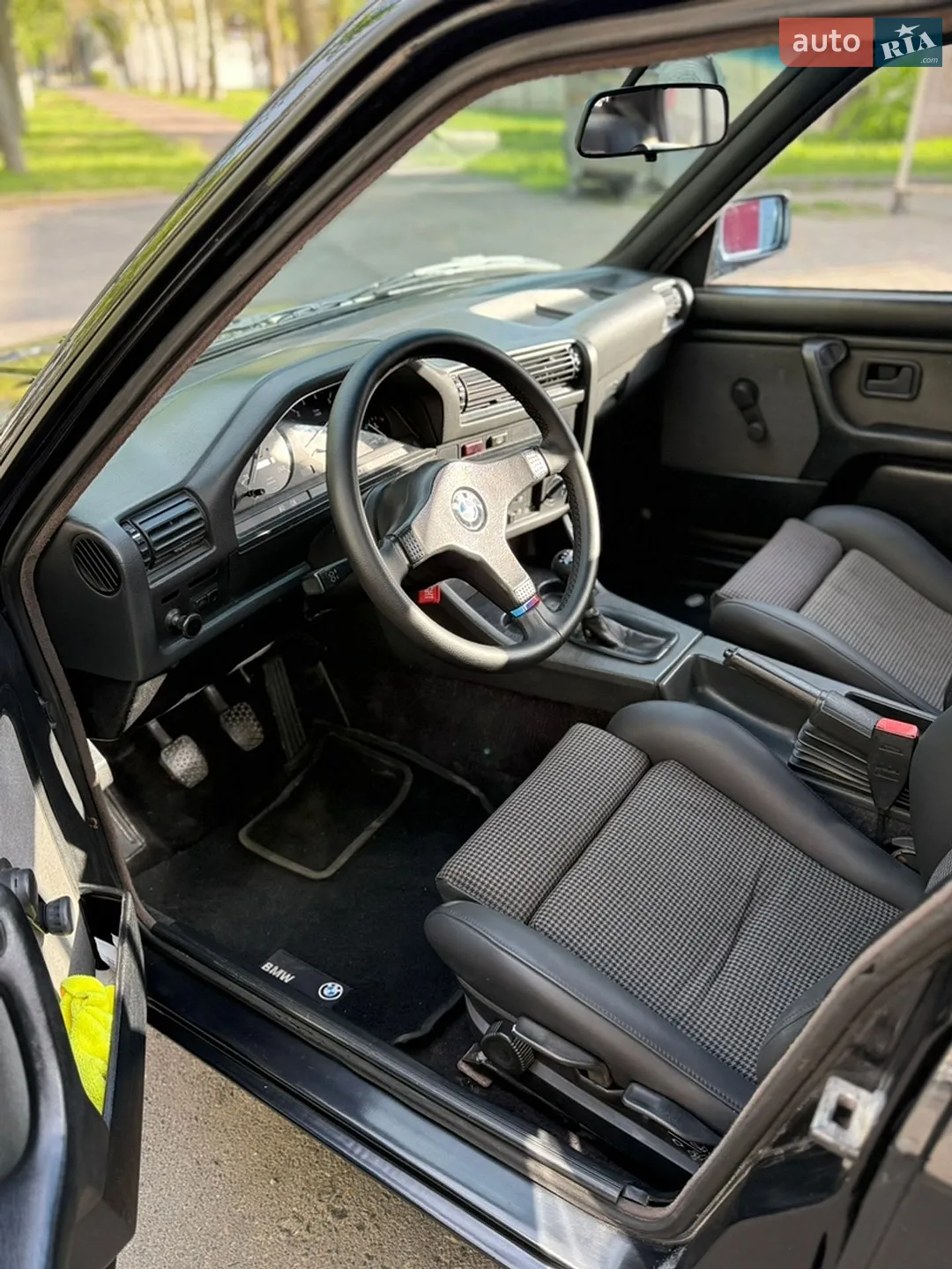 BMW 3 Series 1987 VIN WBAAC510801759087 фото оголошення 30 з 52