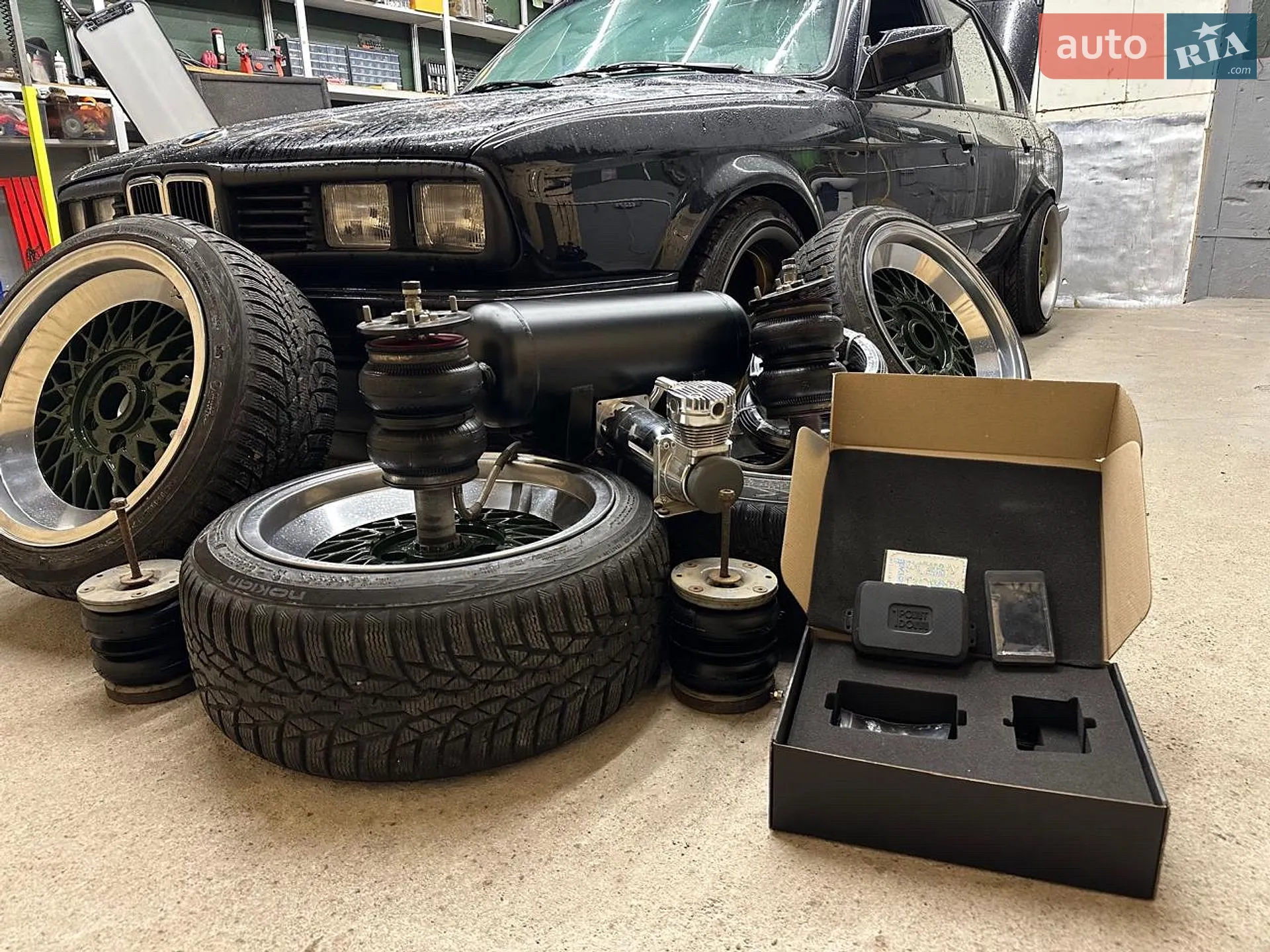 BMW 3 Series 1987 VIN WBAAC510801759087 фото оголошення 36 з 52