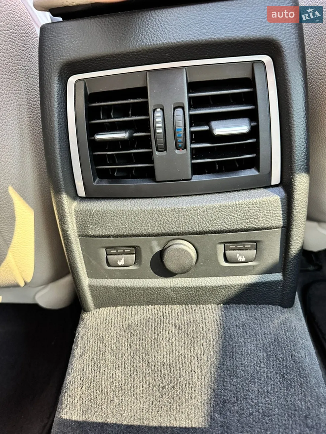 BMW 3 Series 2017 VIN WBA8B7G33HNU37816 фото оголошення 30 з 34