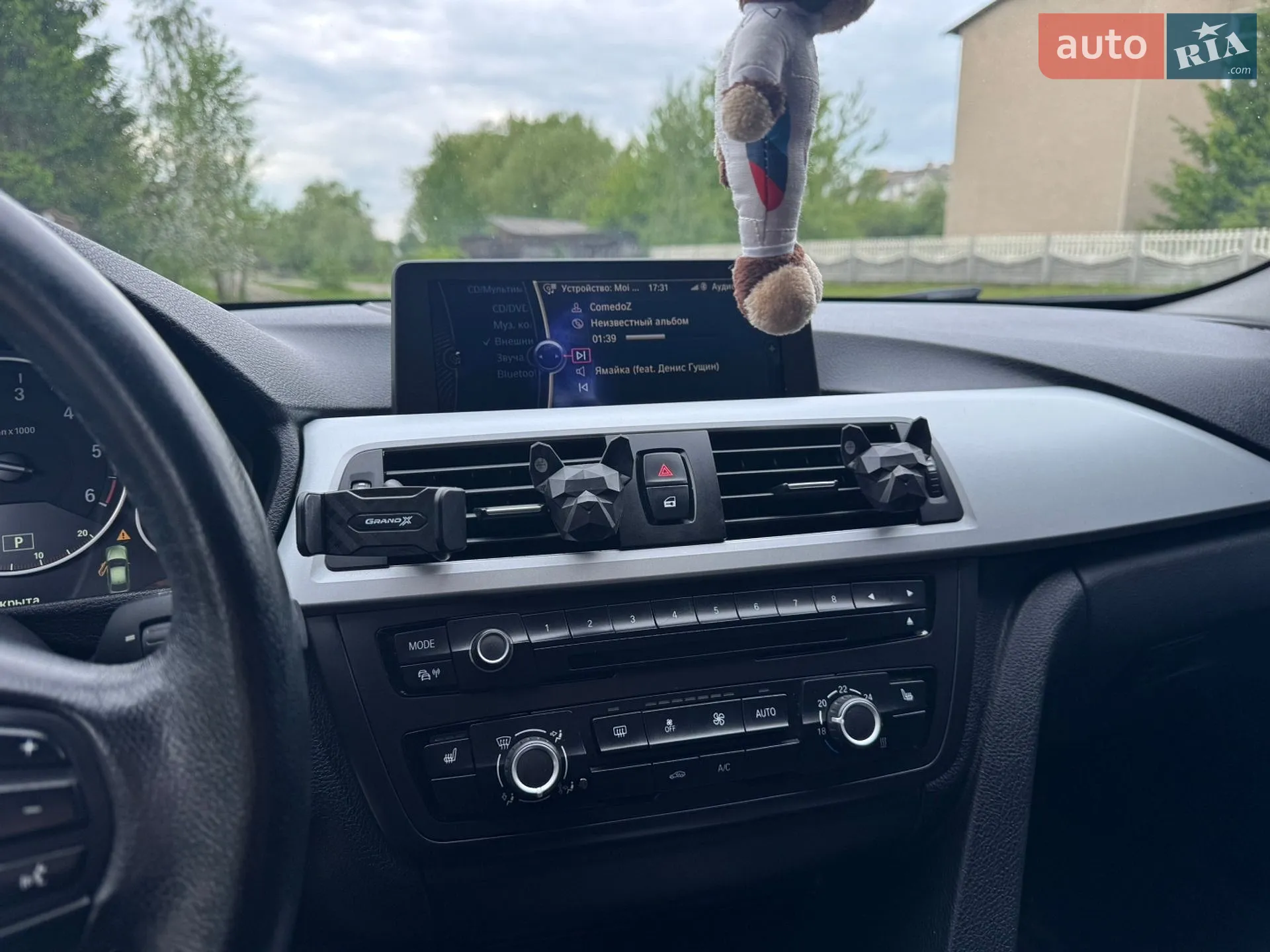 2012 BMW 3er - мініатюра 11