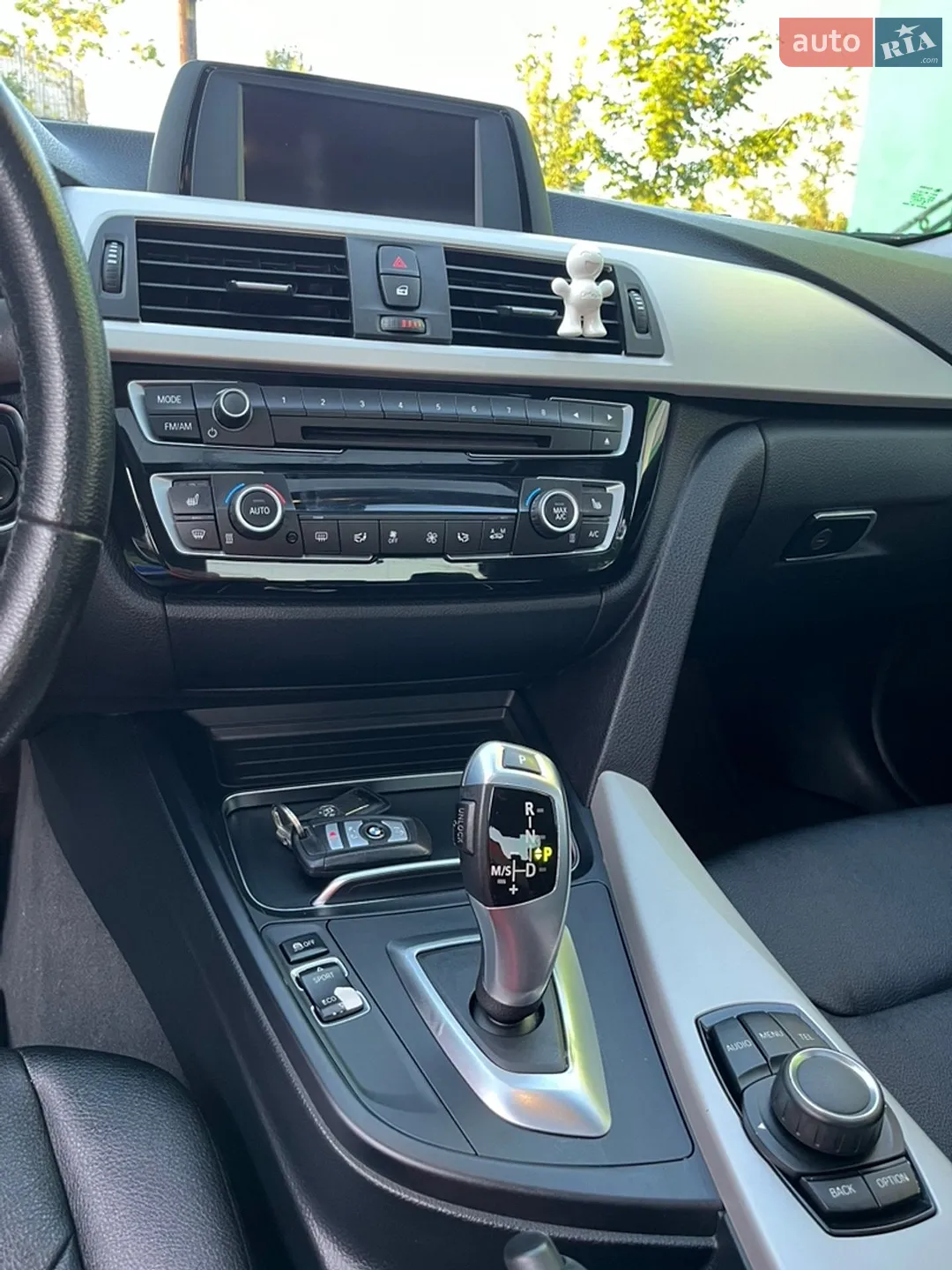 2016 BMW 3er - мініатюра 15