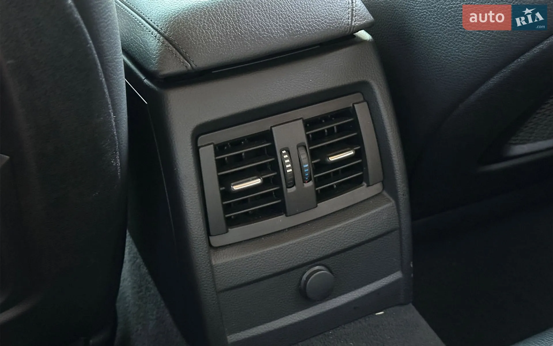 2012 BMW 3er - мініатюра 27