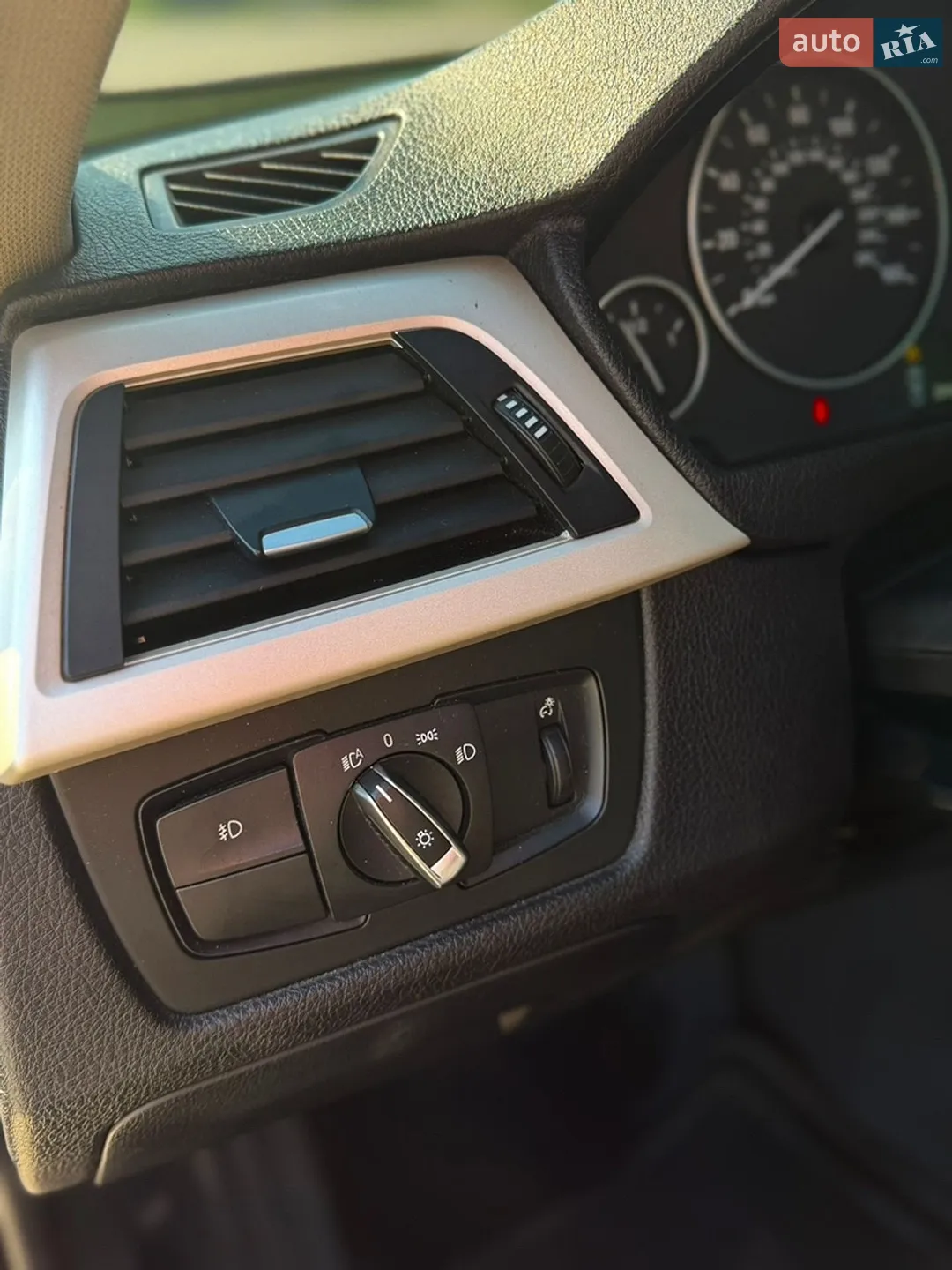 2012 BMW 3er - мініатюра 17