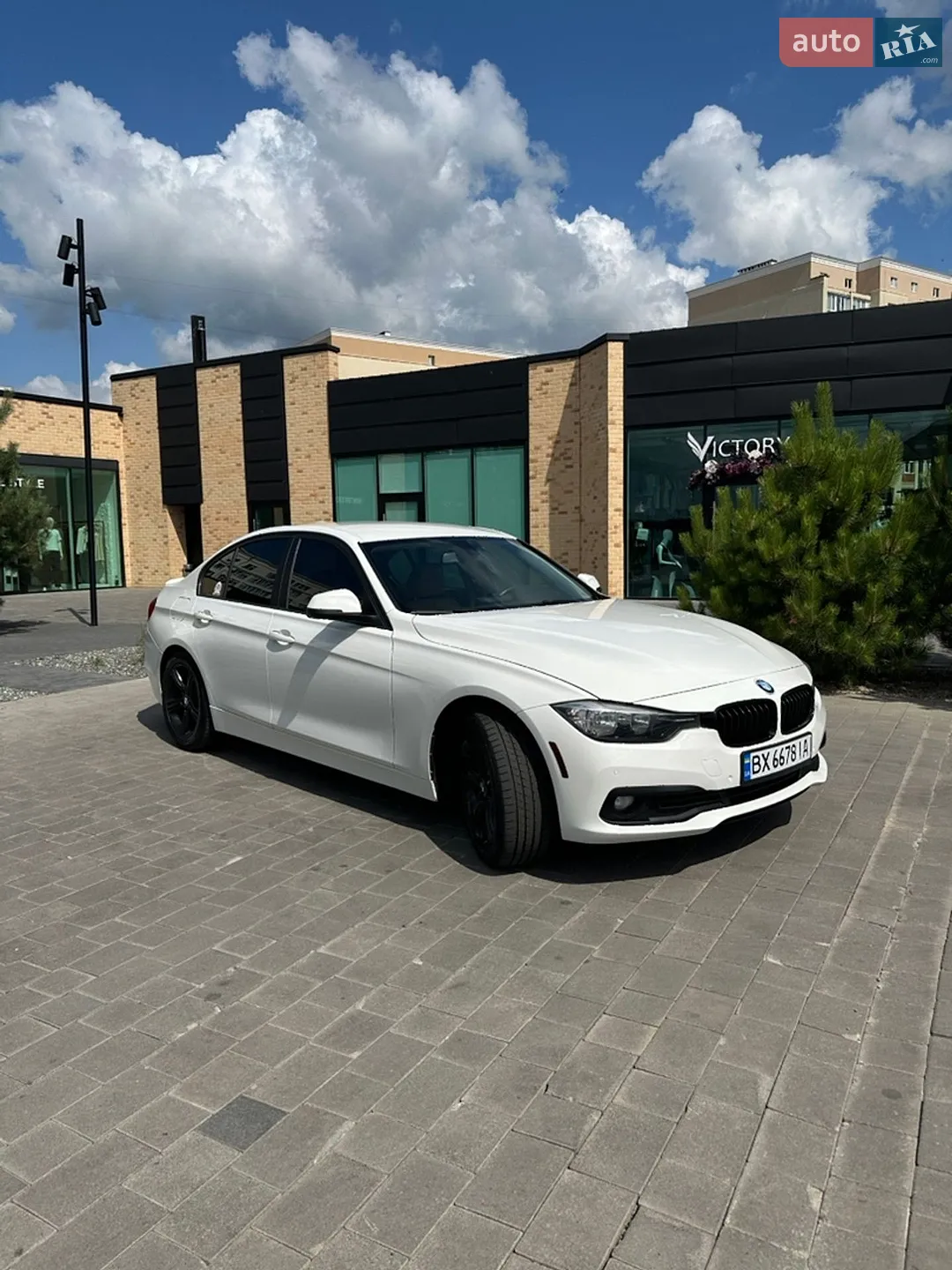 2014 BMW 3er - мініатюра 2