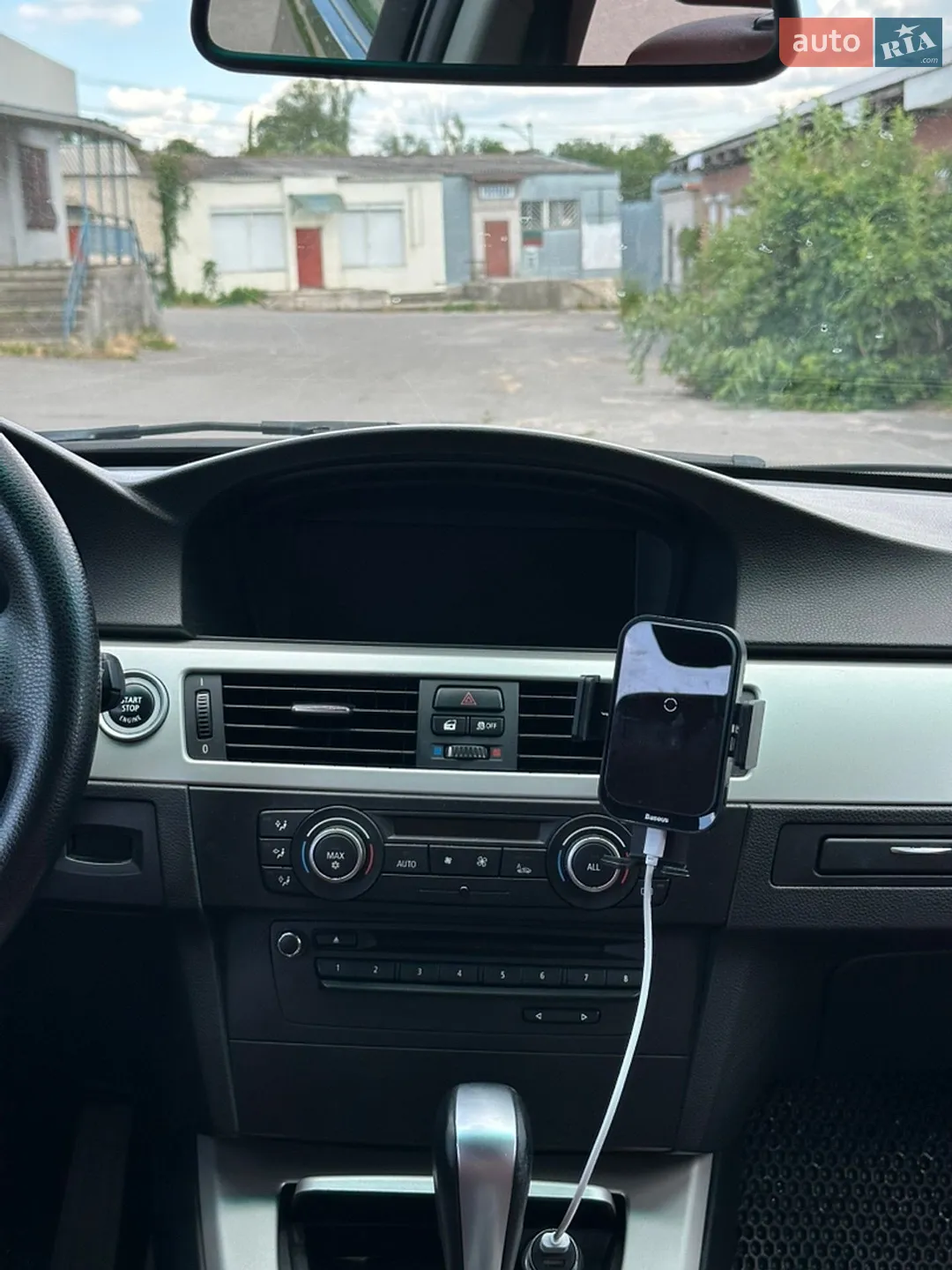 2011 BMW 3er - мініатюра 10