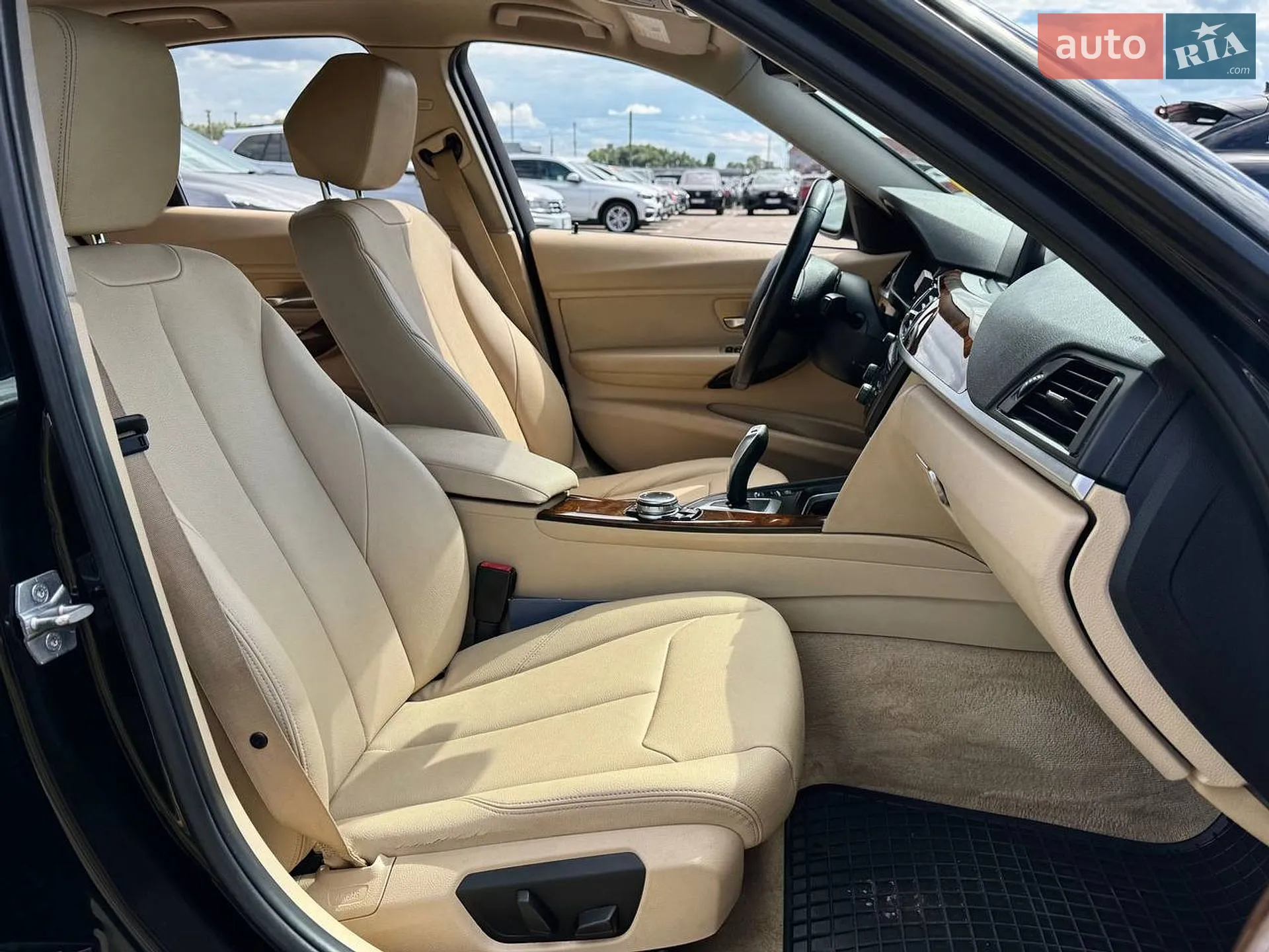 2014 BMW 3er - мініатюра 26