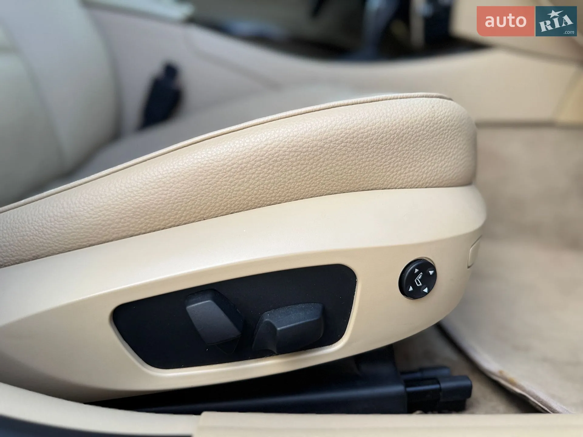 2010 BMW 3er - мініатюра 27
