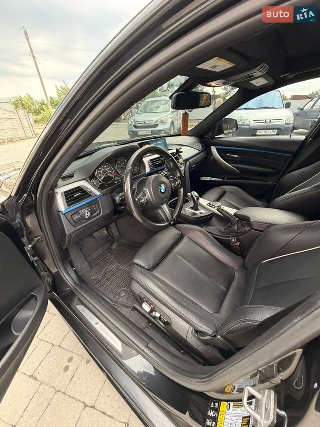 BMW 3 Series 2016 VIN WBA8J1C54GK711032 фото оголошення 7 з 14