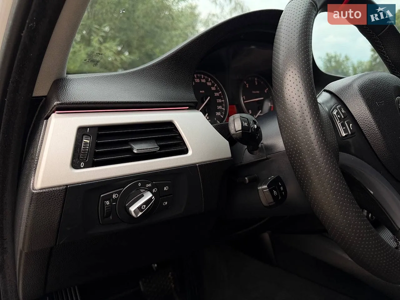 2010 BMW 3er - мініатюра 32