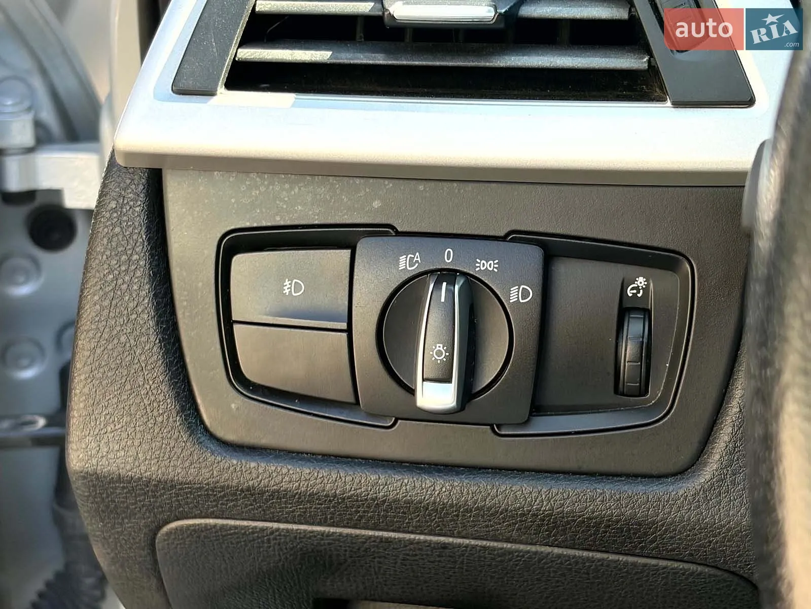 2012 BMW 3er - мініатюра 24