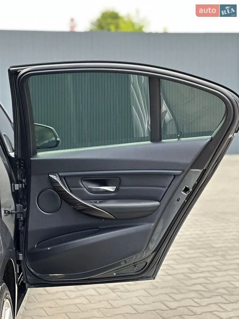2014 BMW 3er - мініатюра 38