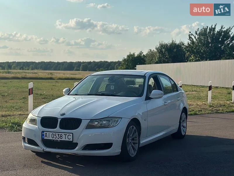 BMW 3 Series 2011