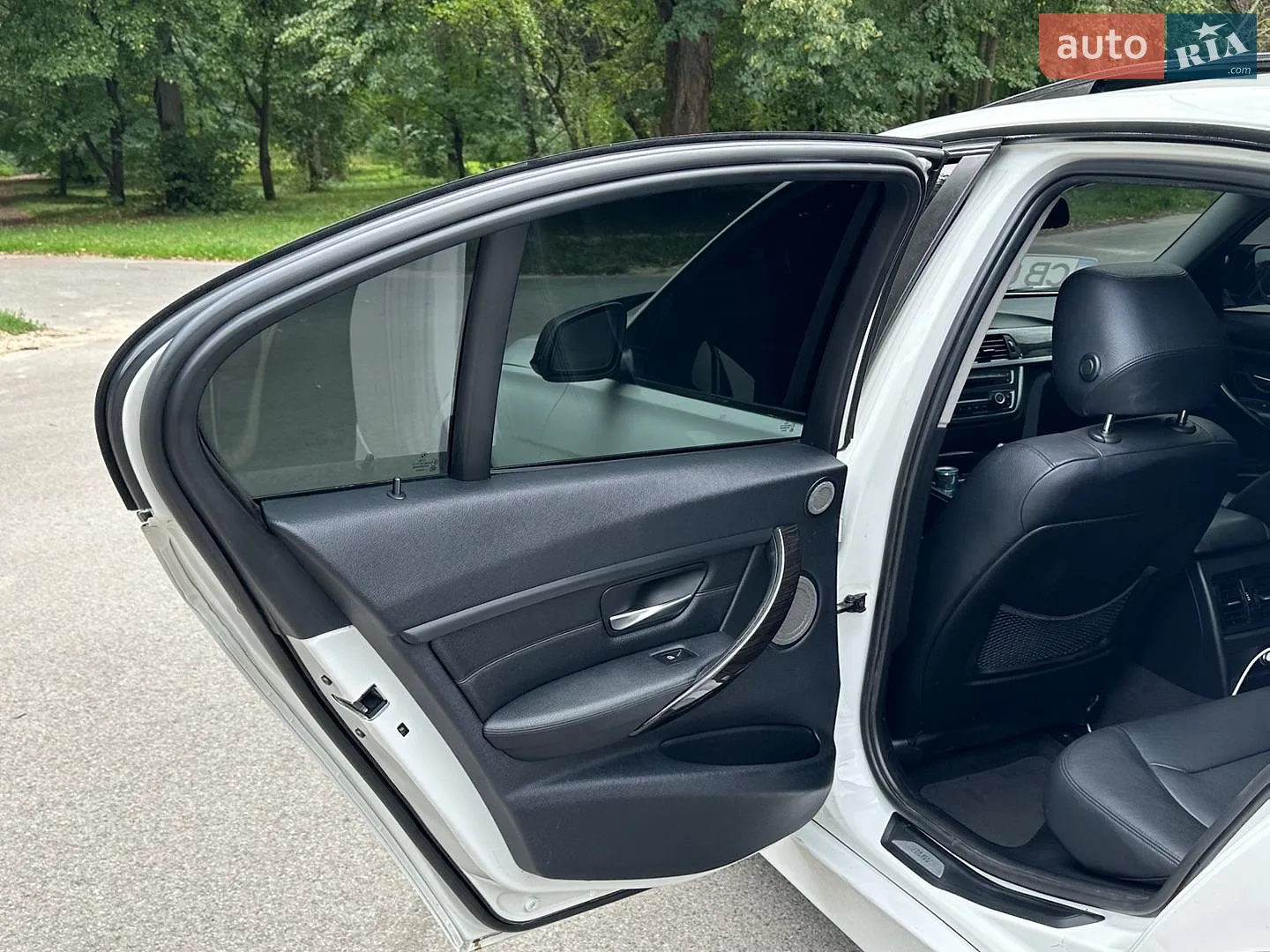 2012 BMW 3er - мініатюра 21
