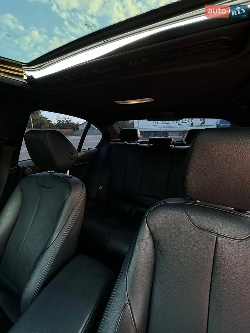 2012 BMW 3er - мініатюра 18