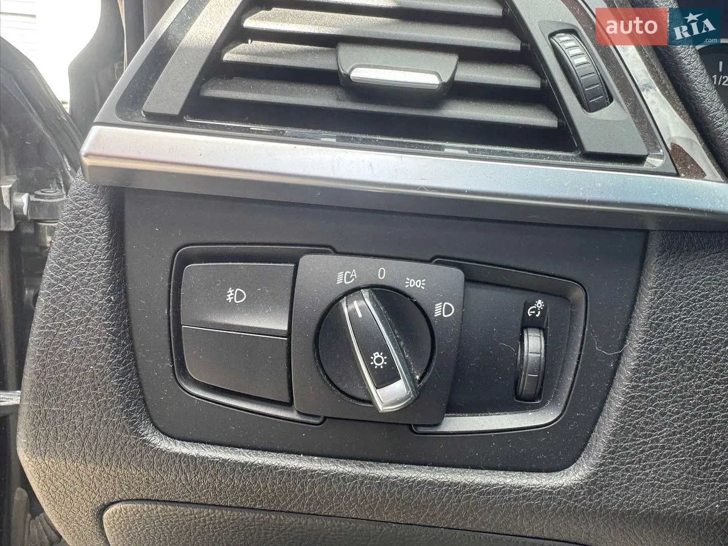 2015 BMW 3er - мініатюра 9