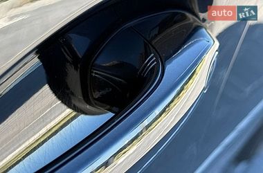 Седан BMW 3 Series 2020 в Львове