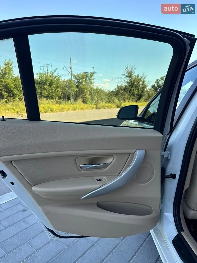 2014 BMW 3er - мініатюра 11