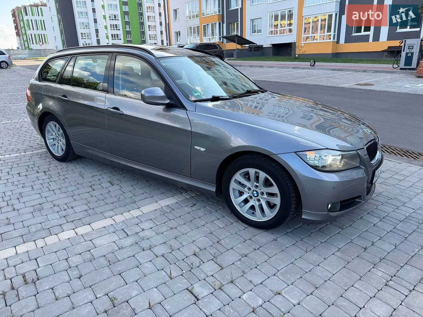 2010 BMW 3er - мініатюра 8