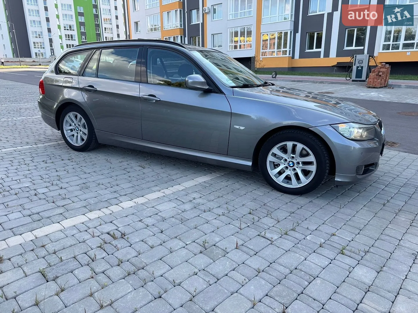 2010 BMW 3er - мініатюра 9