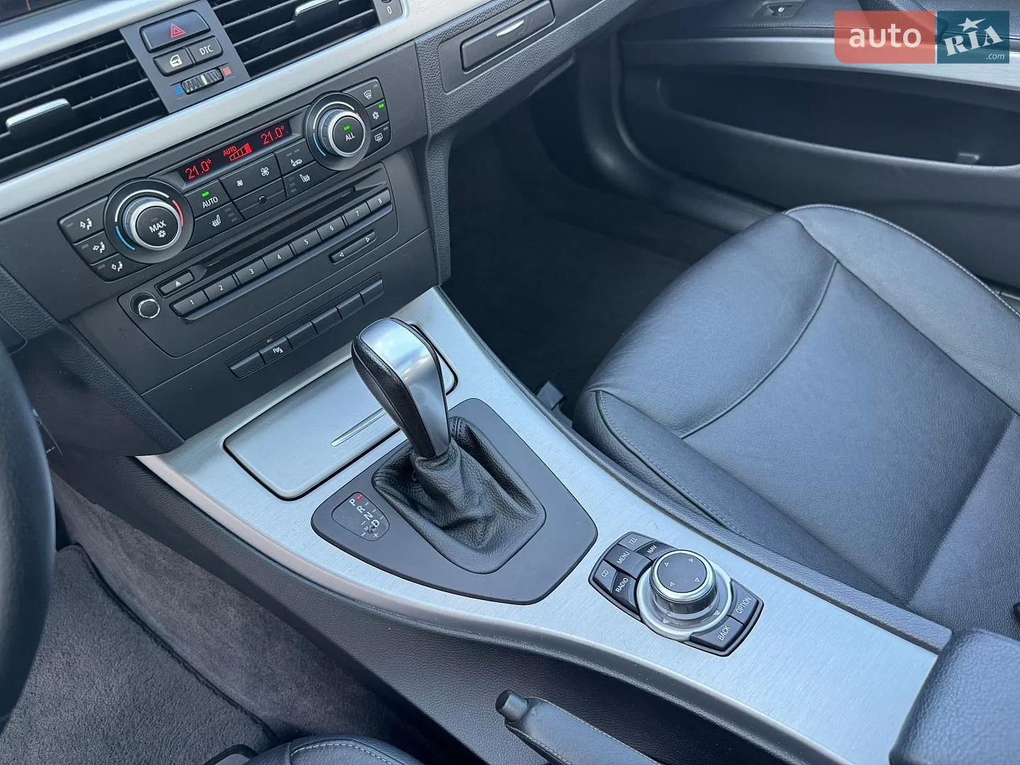2010 BMW 3er - мініатюра 21