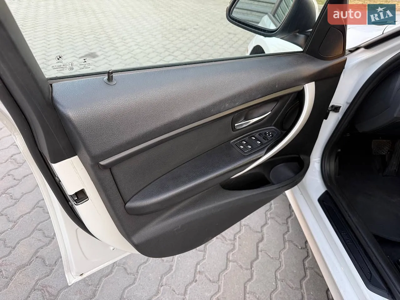 2015 BMW 3er - мініатюра 13