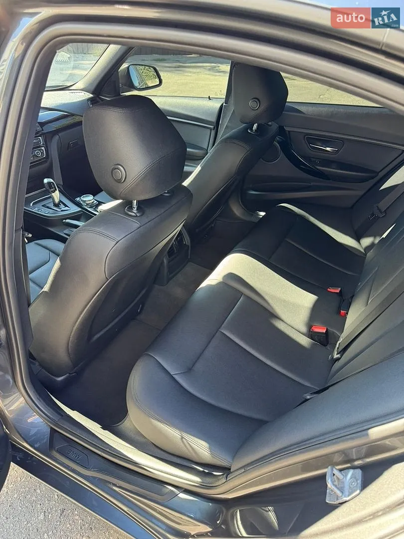 2016 BMW 3er - мініатюра 10