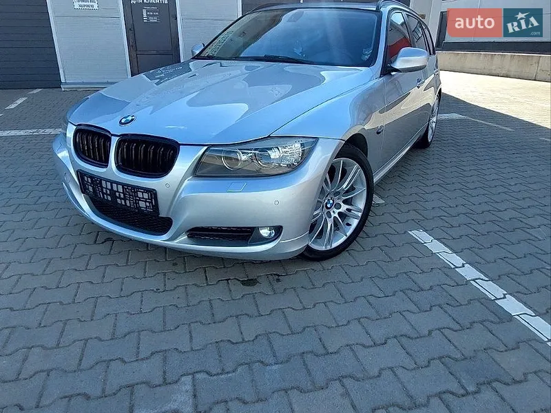BMW 3 Series 2011