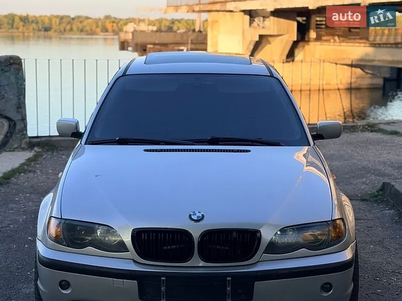 BMW 3 Series 2003