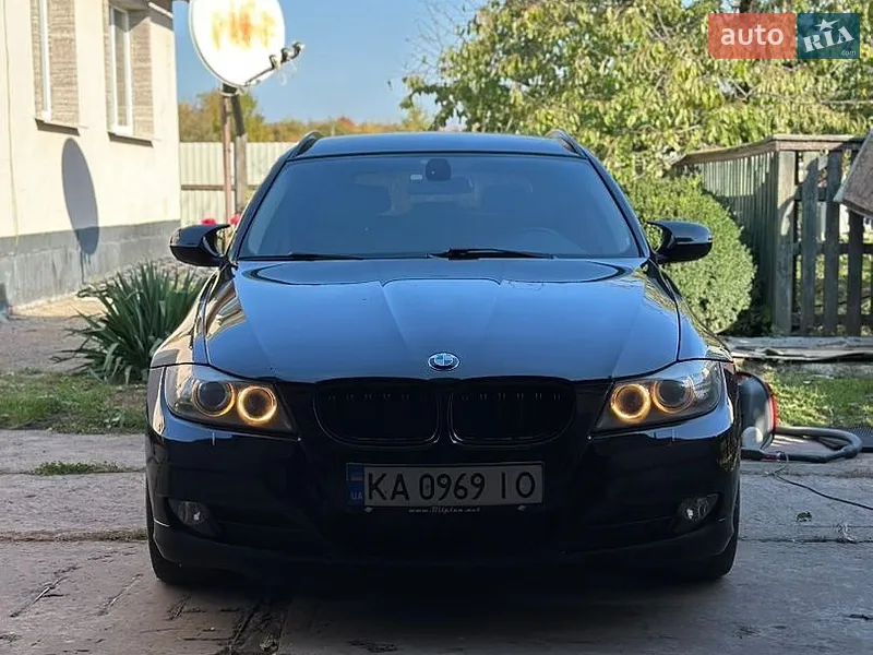 BMW 3 Series 2010