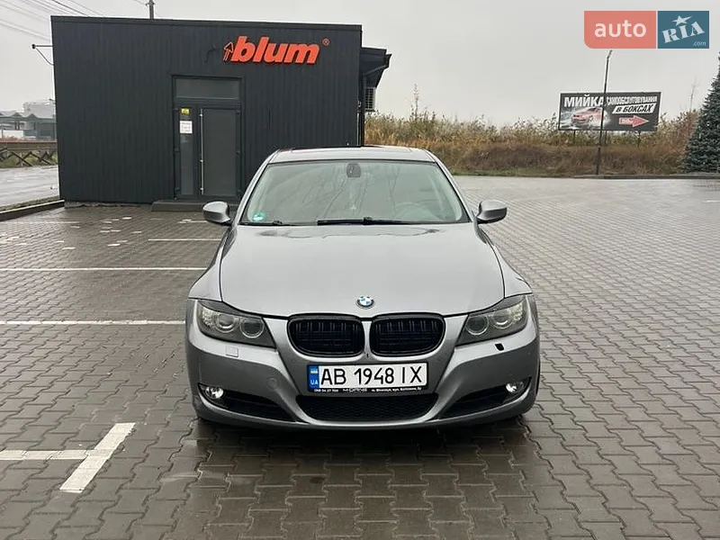 BMW 3 Series 2009