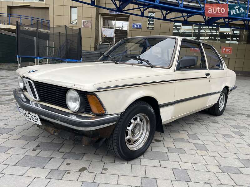 Седан BMW 315 1983 в Харькове