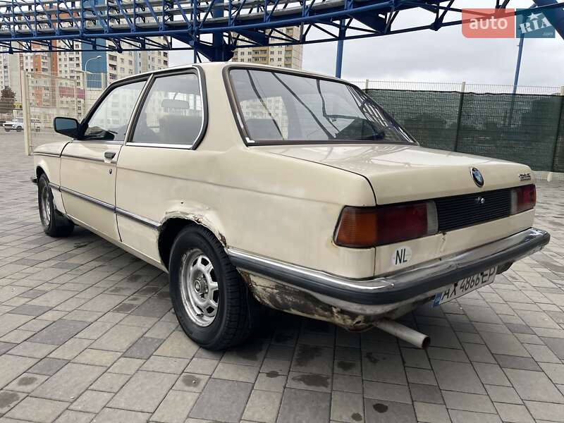 Седан BMW 315 1983 в Харькове
