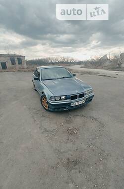 Седан BMW 316 1996 в Каменец-Подольском