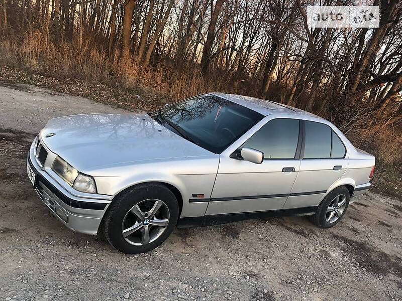 Седан BMW 316 1992 в Харькове