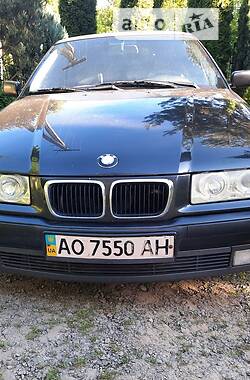 Седан BMW 320 1993 в Ужгороде