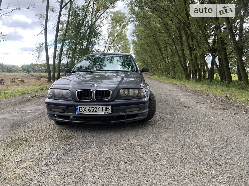 BMW 320