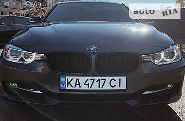 Седан BMW 335 2015 в Киеве