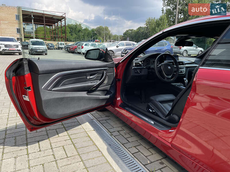 Кабриолет BMW 4 Series 2016 в Львове