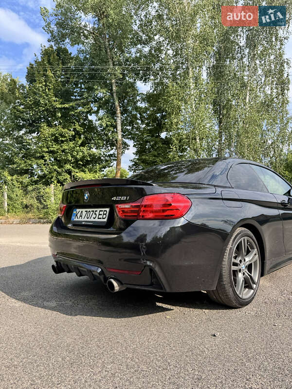 Кабриолет BMW 4 Series 2016 в Киеве