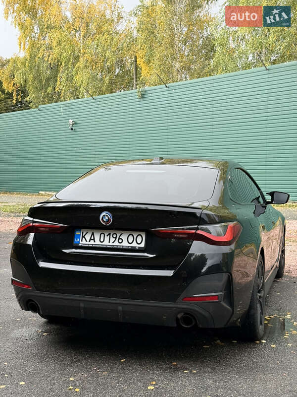 Купе BMW 4 Series 2022 в Вышгороде
